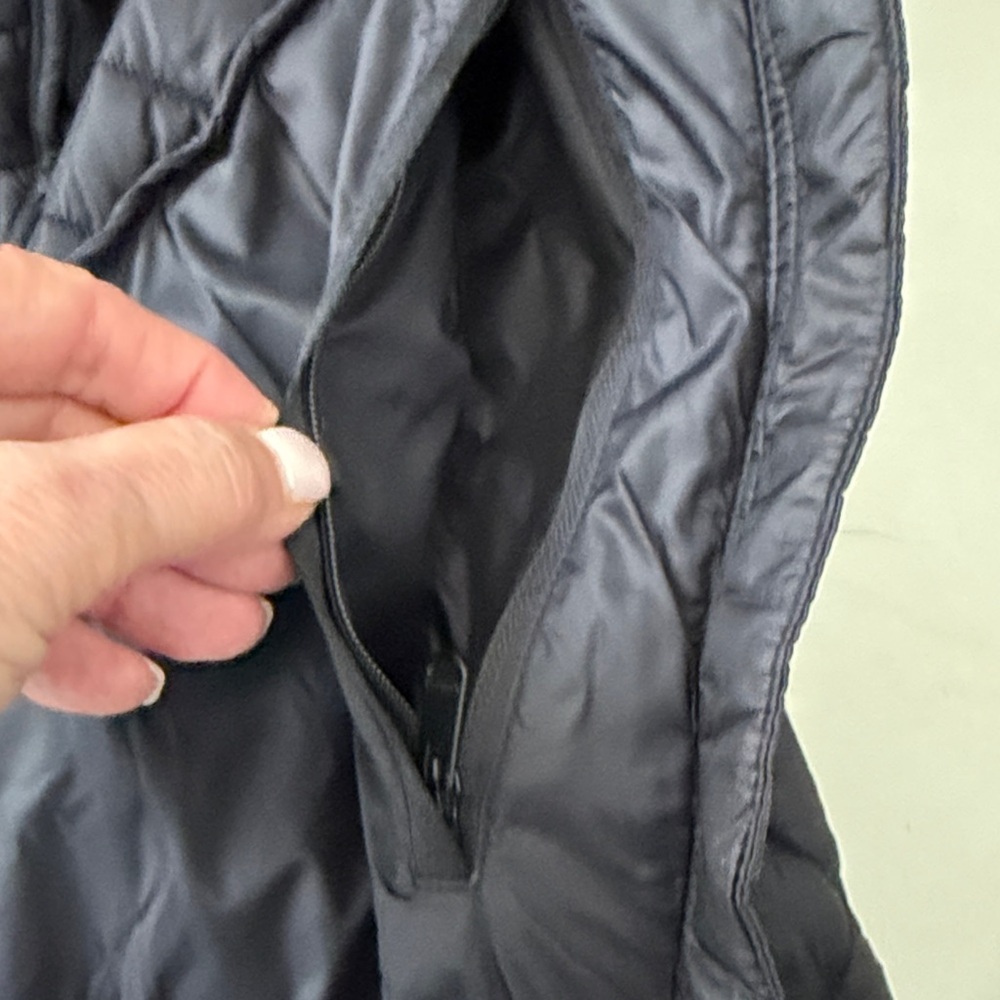 Athleta Whisper Featherless Puffer - Picture 5 of 9